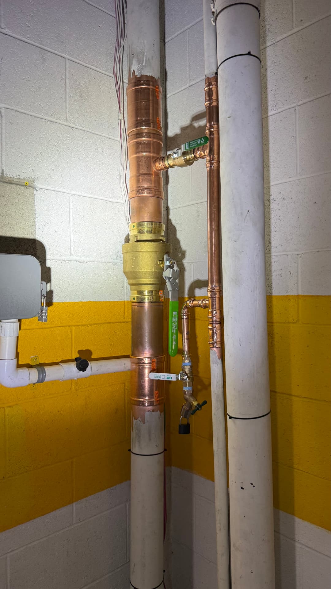 Replacement drain and vent piping installed in a commercial riser